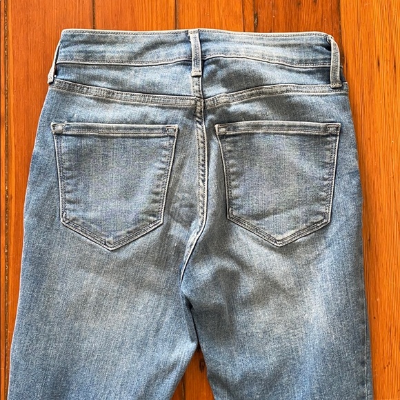 Women’s Ankle Skinny Jeans - Picture 3 of 4